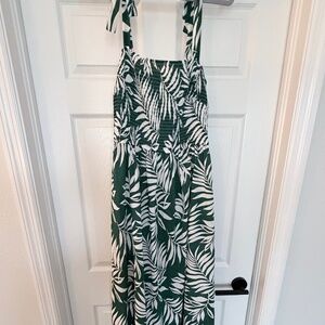 Emerald Green and White Floral Dress Size L